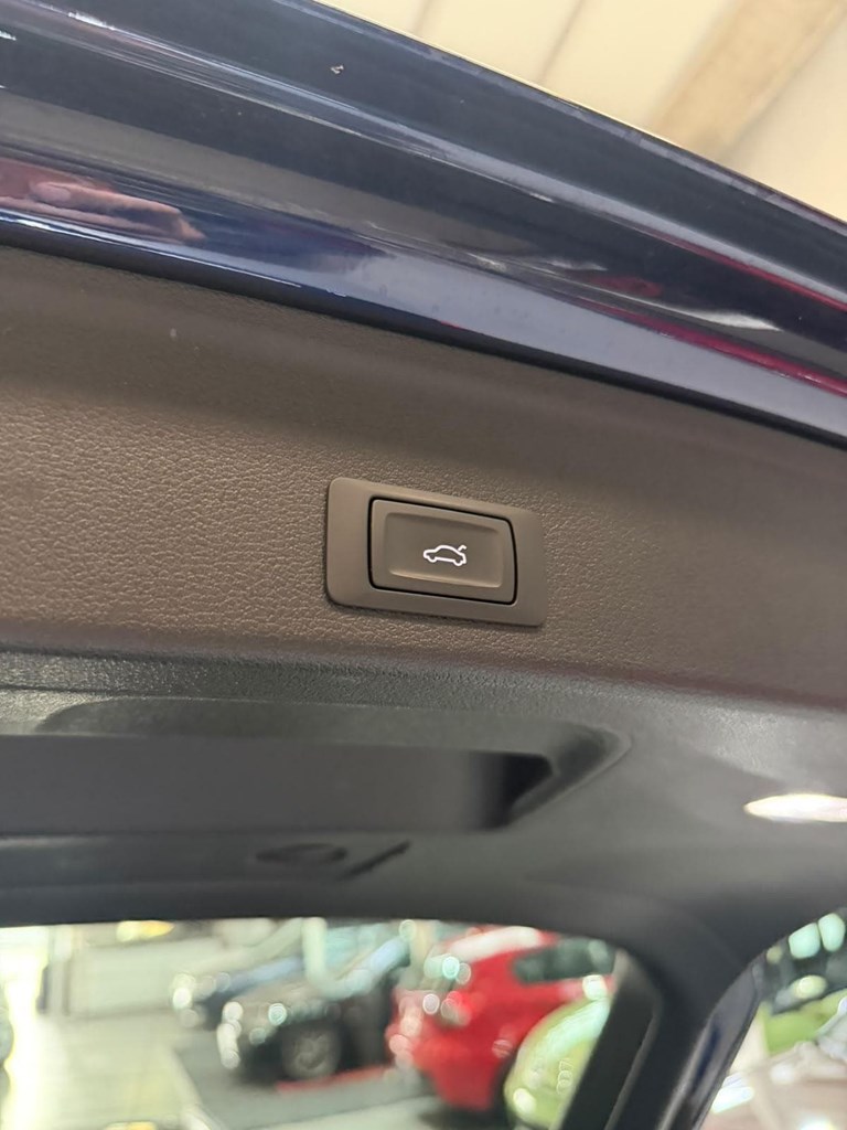 Foto 19 AUDI A4 35 TDI S LINE