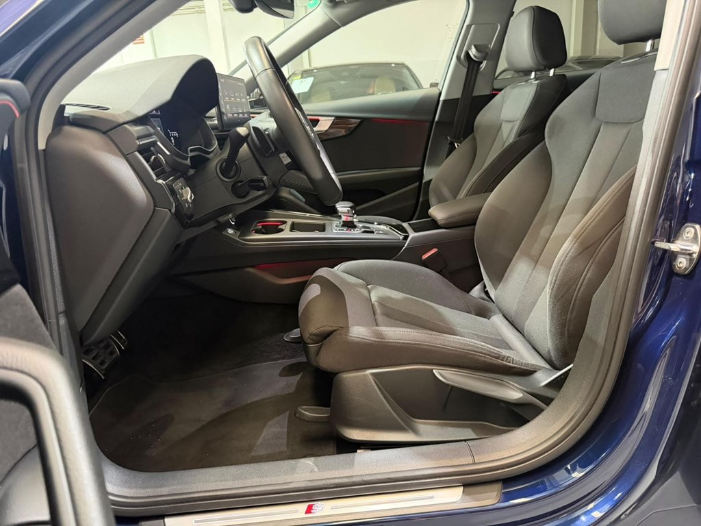 Foto 24 AUDI A4 35 TDI S LINE