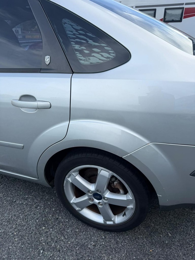 Foto 10 FORD FOCUS 1.8 TDCI 
