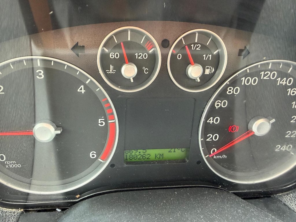 Foto 12 FORD FOCUS C-MAX 1.6 TDCI