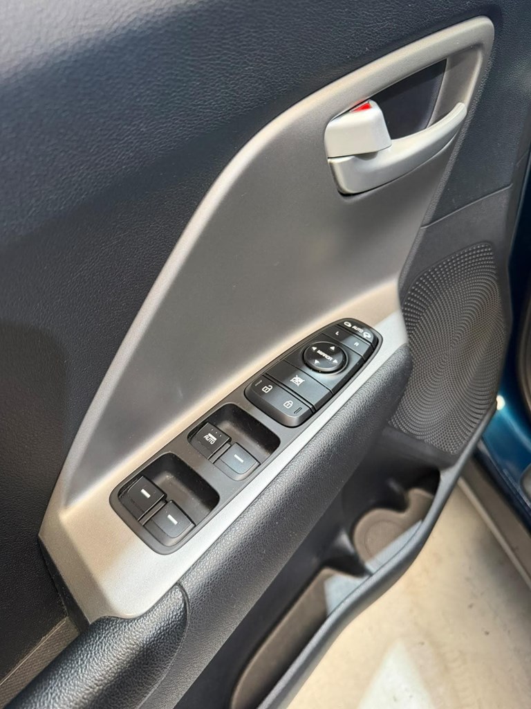 Foto 14 KIA NIRO HÍBRIDO 141 CV · AUTOMÁTICO · 2018