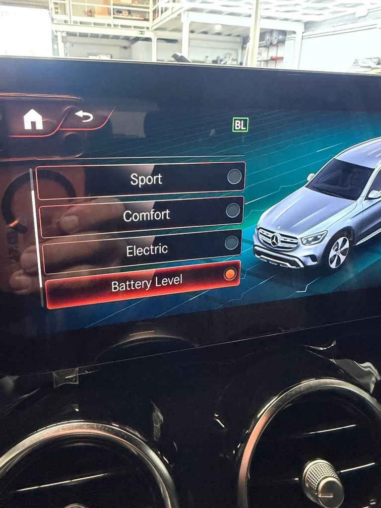 Foto 34 MERCEDES-BENZ GLC 300 4MATIC