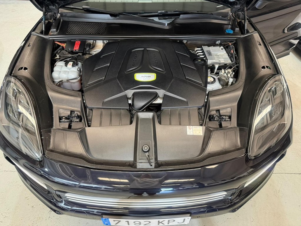 Foto 15 PORSCHE CAYENNE E-HYBRID 