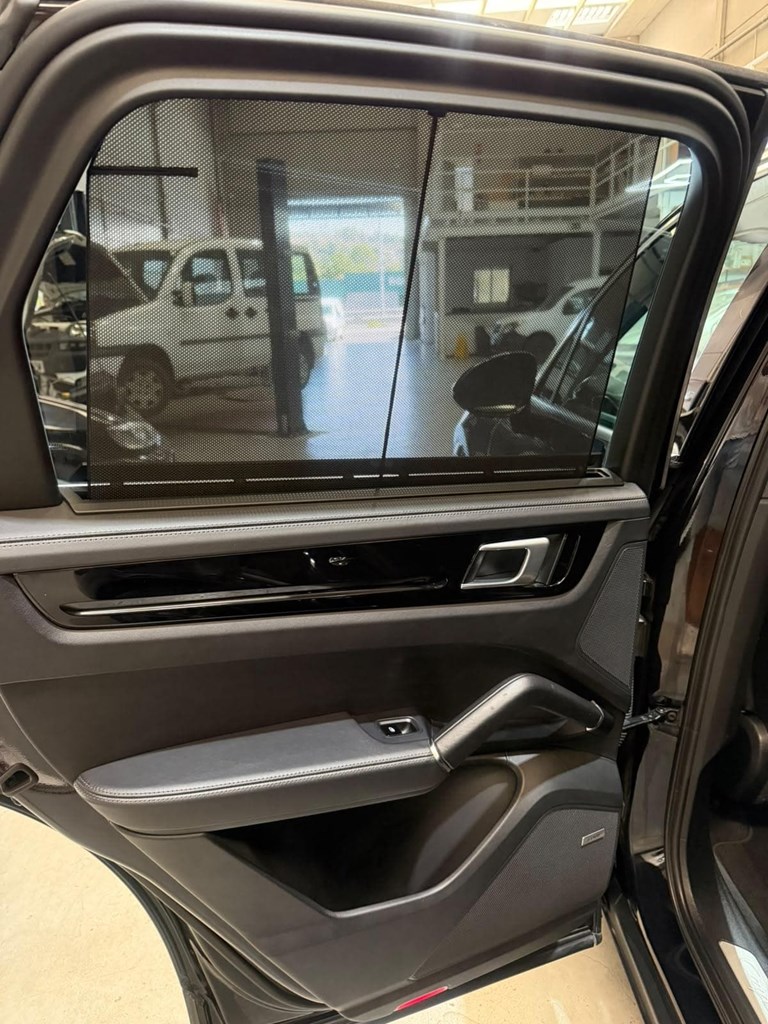 Foto 19 PORSCHE CAYENNE E-HYBRID 