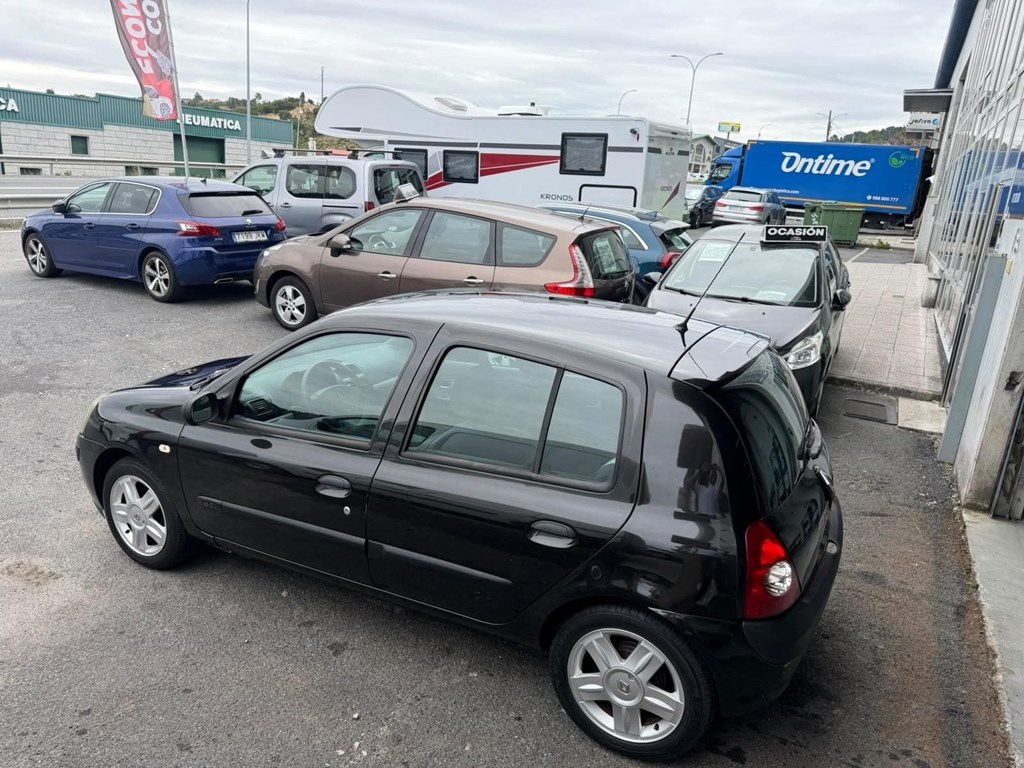 Foto 8 RENAUL CLIO 1.5 DCI