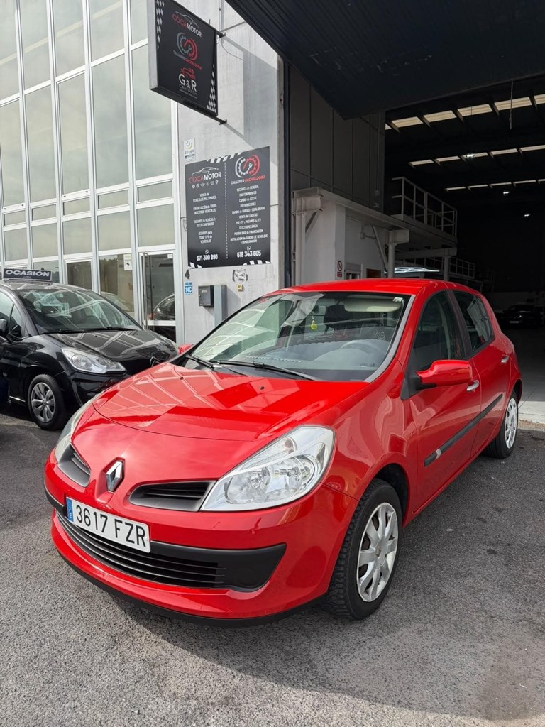 Foto 3 RENAULT CLIO 1.5 dCi 85 CV 