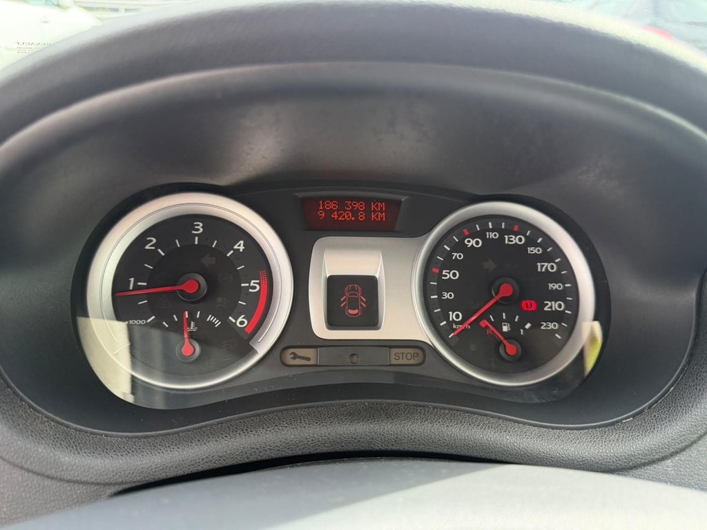 Foto 6 RENAULT CLIO 1.5 dCi 85 CV 