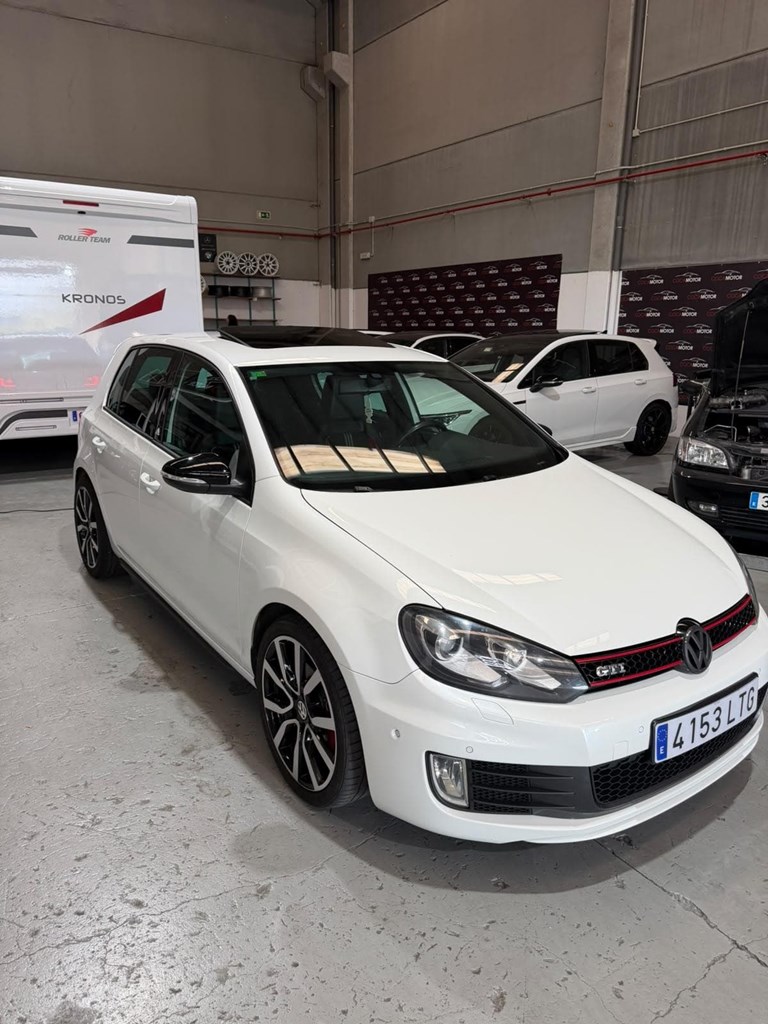 Foto 10 VOLKSWAGEN GOLF VI GTI C – 210 CV