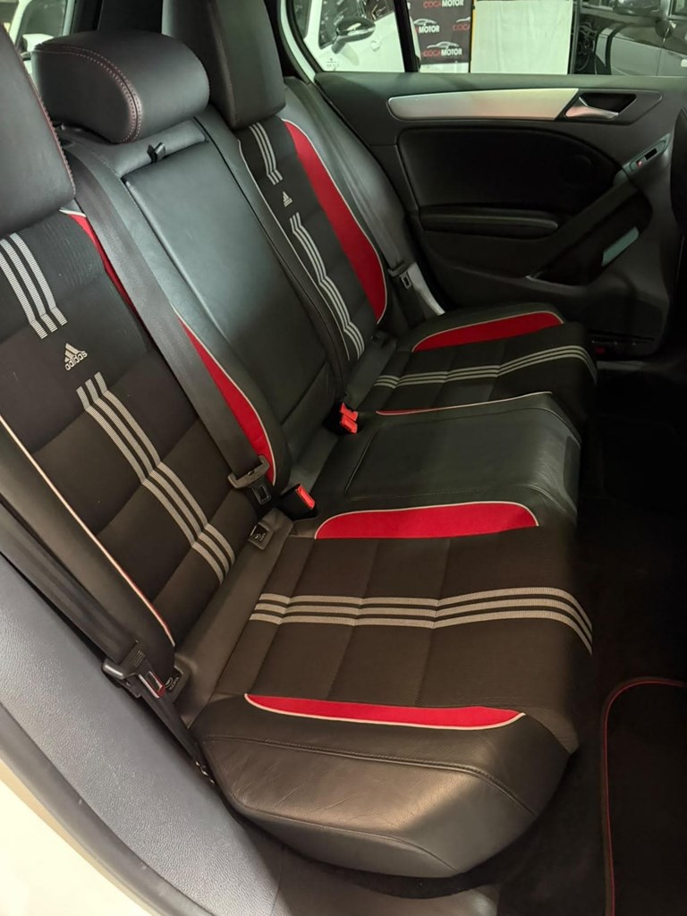 Foto 23 VOLKSWAGEN GOLF VI GTI C – 210 CV