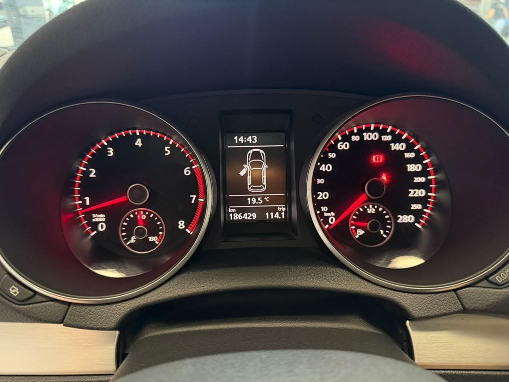 Foto 24 VOLKSWAGEN GOLF VI GTI C – 210 CV