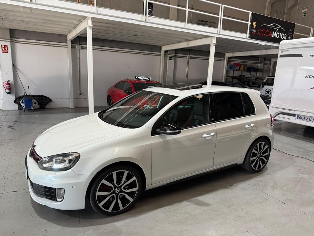 Foto 2 VOLKSWAGEN GOLF VI GTI C – 210 CV