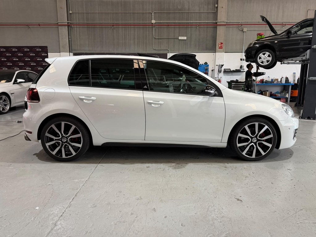 Foto 6 VOLKSWAGEN GOLF VI GTI C – 210 CV