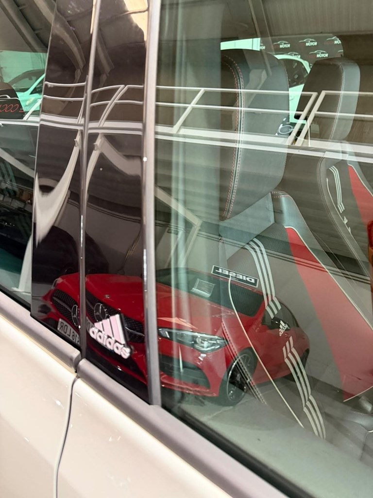 Foto 8 VOLKSWAGEN GOLF VI GTI C – 210 CV